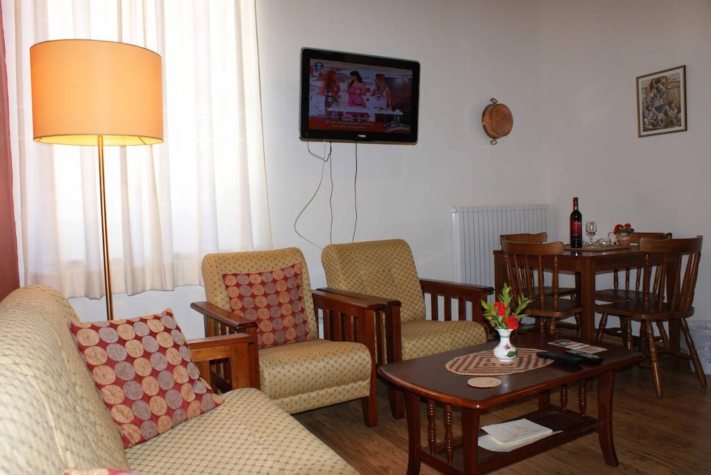 Atratsa Mountain Suites Kalopanagiotis Luaran gambar